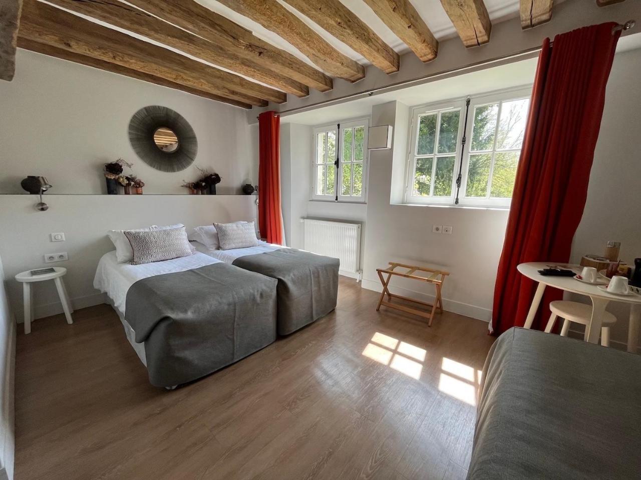 Bed and Breakfast Moulin De Vilgris Clairefontaine-en-Yvelines Экстерьер фото